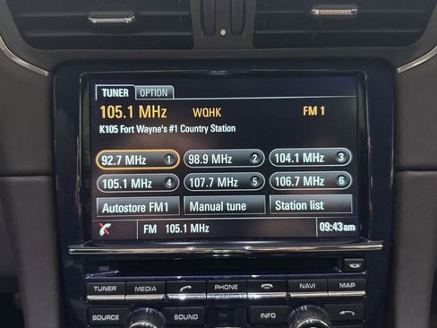 Used 2016 Porsche 911 Carrera GTS image 22