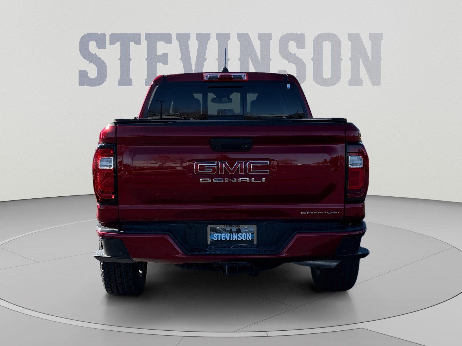 Used 2024 GMC Canyon Denali AWD/4WD image 4