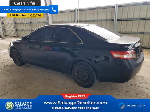 Used 2011 Toyota Camry image 3