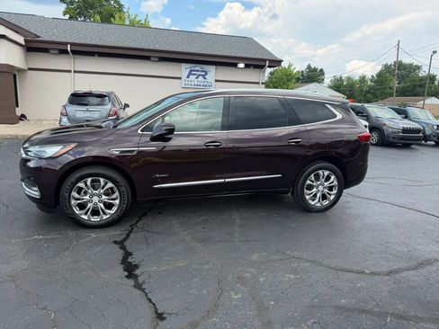 Used 2020 Buick Enclave Avenir w/ Avenir Technology Package FWD image 3
