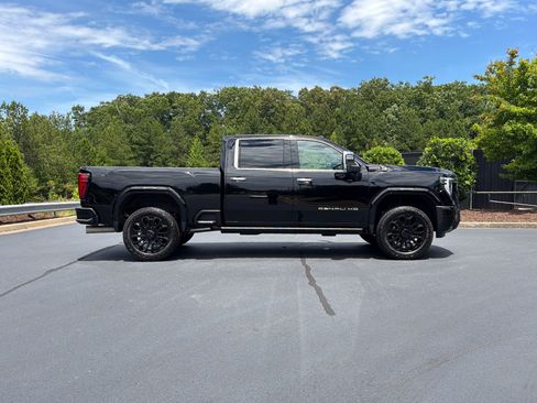 Used 2026 GMC Sierra 2500 Denali Ultimate AWD/4WD image 5