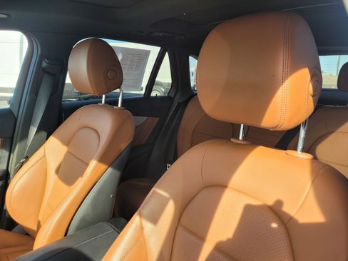 Used 2022 Mercedes-Benz GLC 300 GLC 300 image 16