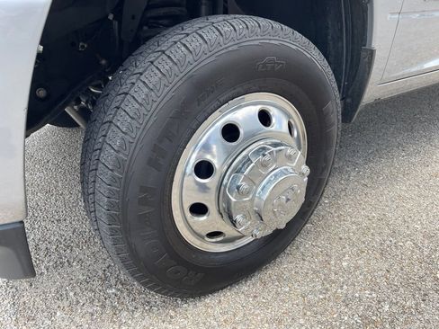 Used 2024 RAM 3500 Laramie w/ Towing Technology Group AWD/4WD image 13