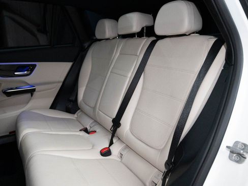 New 2027 Mercedes-Benz GLC 300 image 13