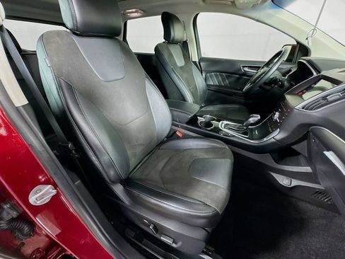 Used 2017 Ford Edge Sport w/ Equipment Group 401A AWD/4WD image 36