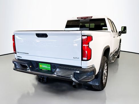 Used 2025 Chevrolet Silverado 2500 LTZ w/ LTZ Premium Package image 10