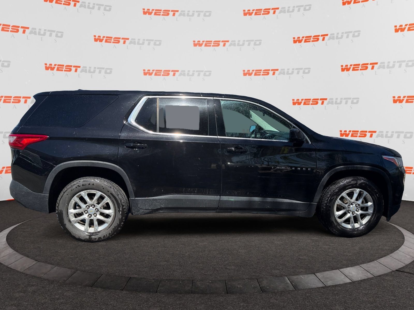 Used 2020 Chevrolet Traverse LS AWD/4WD image 6