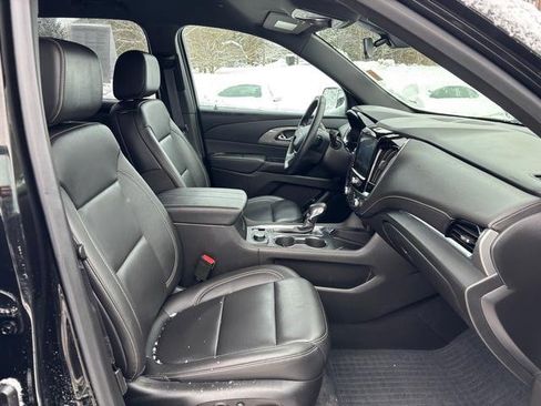 Used 2023 Chevrolet Traverse LT w/ LPO, Floor Liner Package image 15