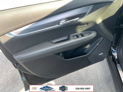 Used 2024 Cadillac XT6 Luxury AWD/4WD image 11