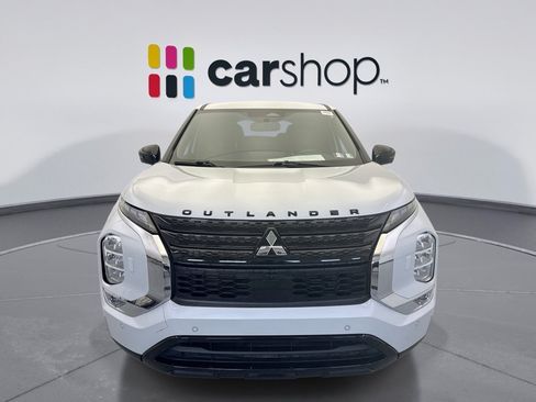 Used 2024 Mitsubishi Outlander SE Black Edition AWD/4WD image 8