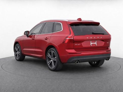 Used 2019 Volvo XC60 T5 Momentum w/ Multimedia Package FWD image 7