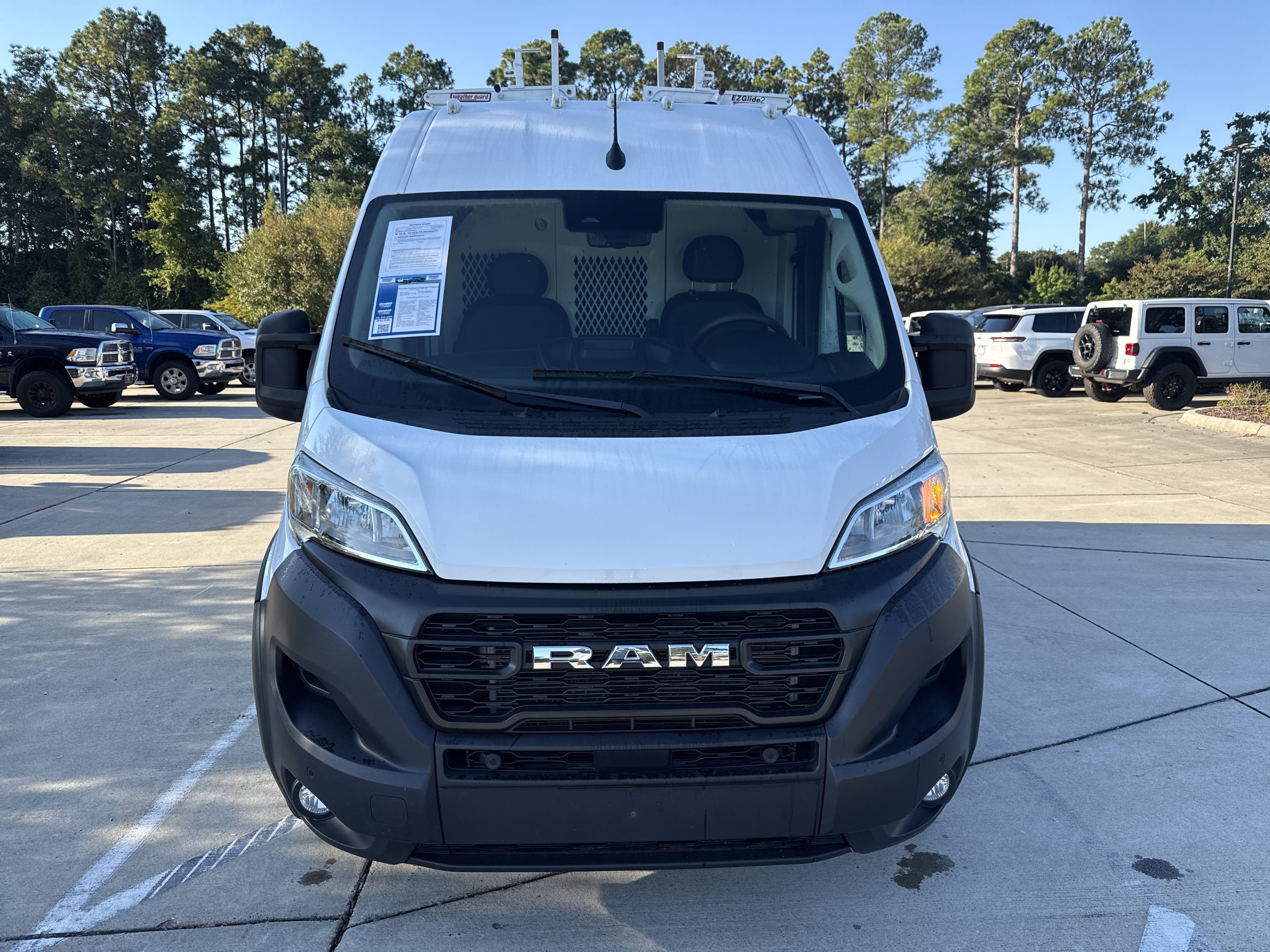 Used 2024 RAM ProMaster 1500 w/ Safety Group FWD image 3