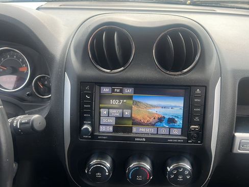 Used 2014 Jeep Compass Latitude w/ Premium Sound Group FWD image 20