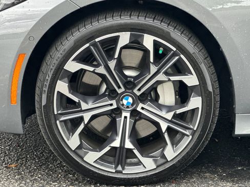 Used 2025 BMW 330i Sedan w/ Premium Package image 36