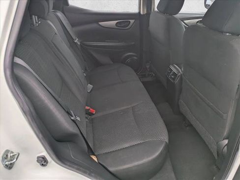 Used 2018 Nissan Rogue Sport S FWD image 18