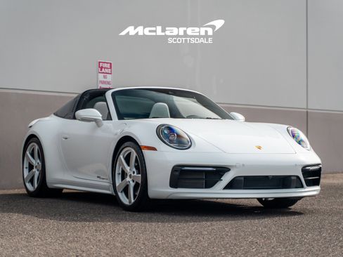 Used 2023 Porsche 911 Targa 4S AWD/4WD image 9
