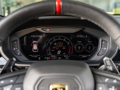 Used 2024 Lamborghini Urus S AWD/4WD image 31