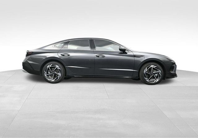New 2026 Hyundai Sonata SEL AWD/4WD image 37