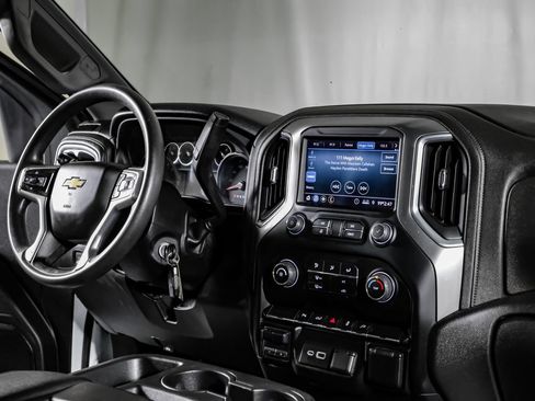 Used 2022 Chevrolet Silverado 2500 LT AWD/4WD image 23