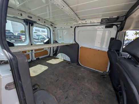 Used 2019 Ford Transit Connect XL FWD image 10