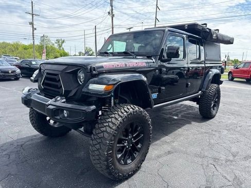 Used 2022 Jeep Gladiator Overland AWD/4WD image 7