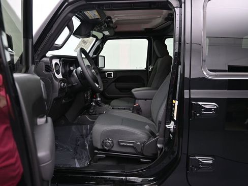 New 2026 Jeep Gladiator Sport AWD/4WD image 20