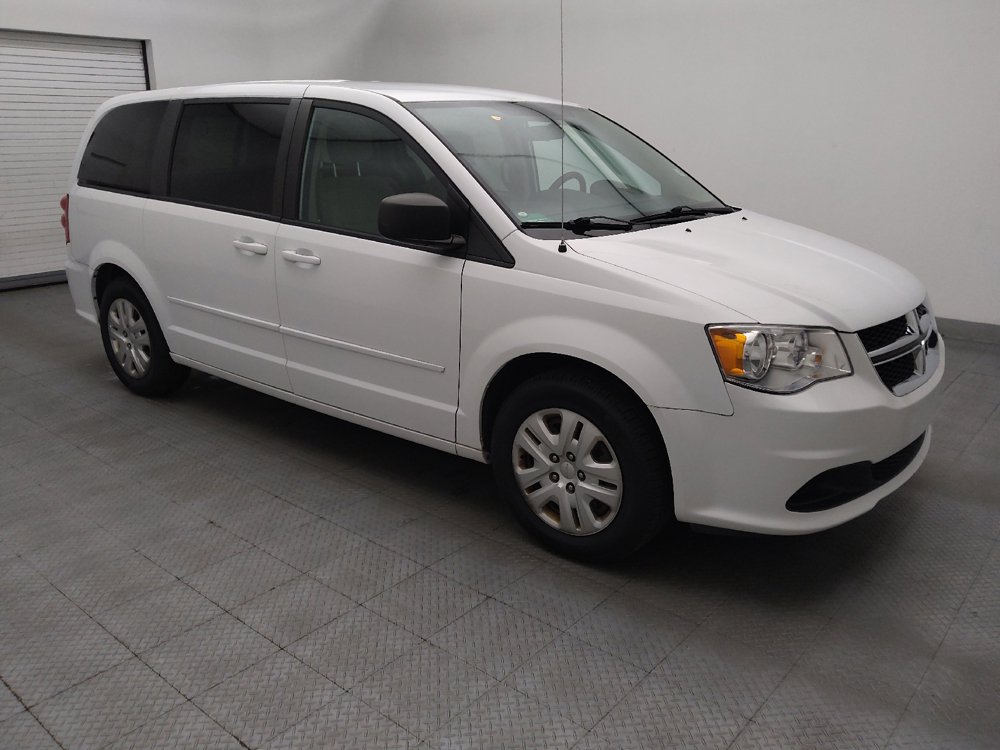 Used 2017 Dodge Grand Caravan SE FWD image 11
