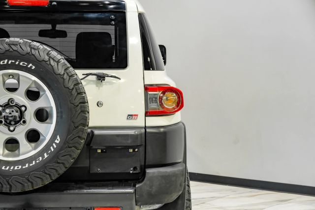 Used 2012 Toyota FJ Cruiser 2WD w/ Convenience Pkg image 50