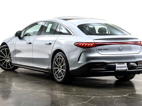 Used 2022 Mercedes-Benz EQS 450+ Sedan image 12