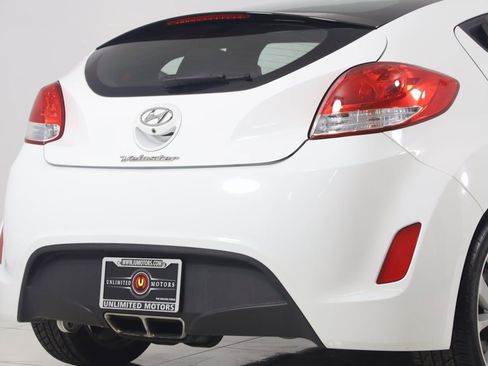 Used 2016 Hyundai Veloster w/ Option Group 02 image 36