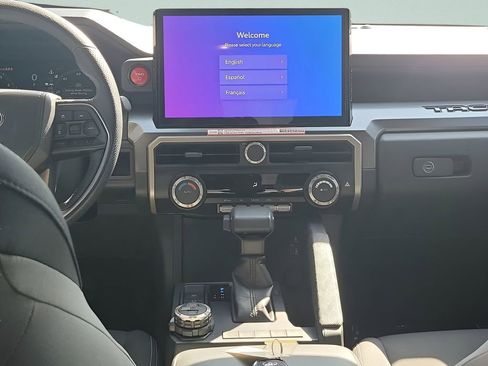 Used 2024 Toyota Tacoma TRD Off-Road image 25