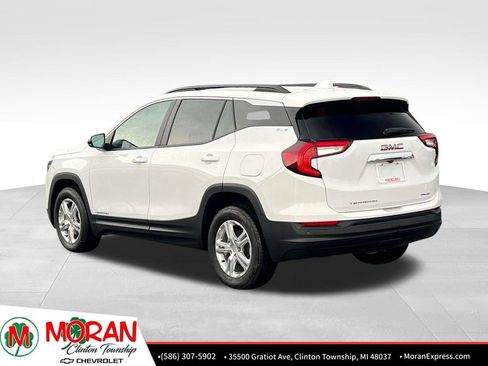 Certified 2024 GMC Terrain SLE w/ Driver Convenience Package AWD/4WD image 4
