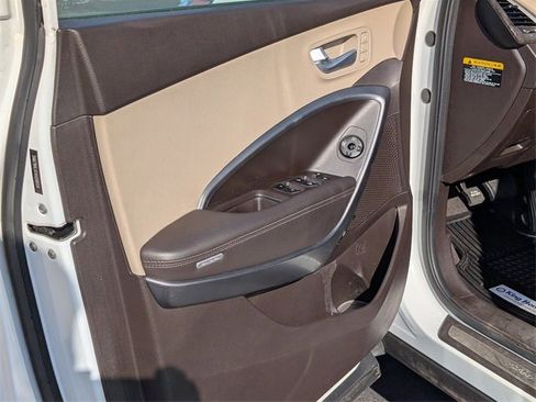 Used 2017 Hyundai Santa Fe Sport image 15