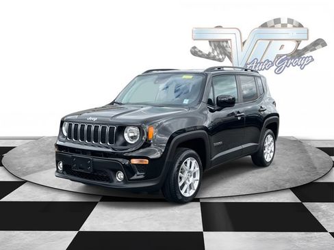 Certified 2021 Jeep Renegade Latitude w/ Convenience Group image 2