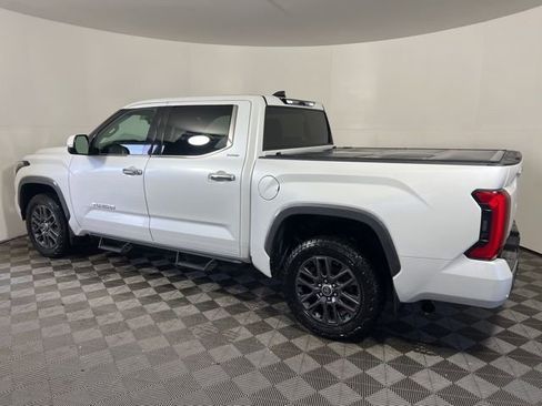Used 2022 Toyota Tundra Limited w/ Power Package AWD/4WD image 5