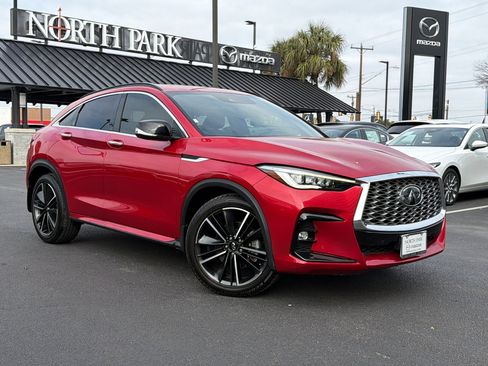 Used 2023 INFINITI QX55 Essential image 2