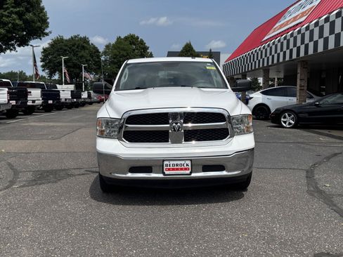 Used 2019 RAM 1500 Classic SLT AWD/4WD image 2