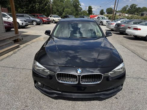 Used 2016 BMW 320i Sedan RWD image 6
