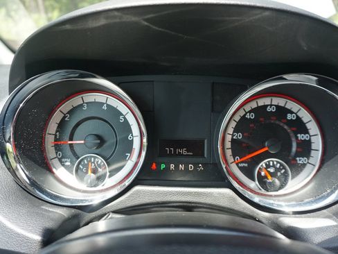 Used 2019 Dodge Grand Caravan SE FWD image 7