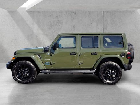 Used 2021 Jeep Wrangler Unlimited Sahara w/ Cold Weather Group image 7