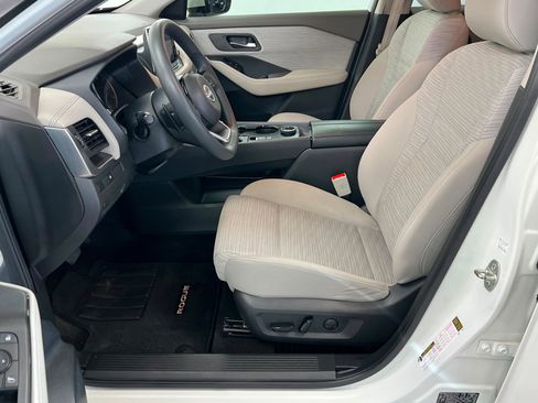 Used 2023 Nissan Rogue SV AWD/4WD image 18