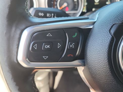 Used 2021 Jeep Wrangler Unlimited Sahara w/ Safety Group AWD/4WD image 19