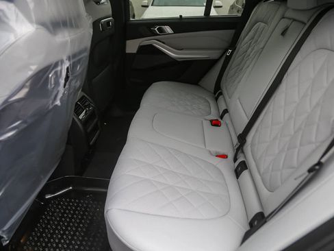 New 2026 BMW X5 sDrive40i w/ M Sport Package image 15