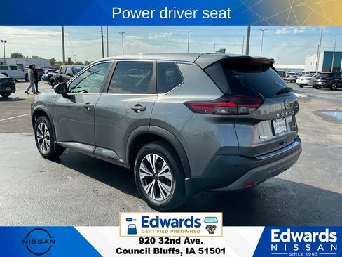 Used 2023 Nissan Rogue SV AWD/4WD image 6
