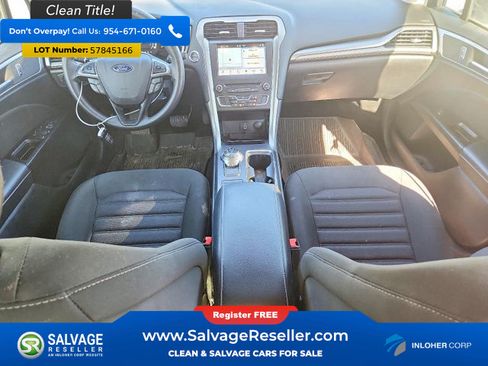 Used 2017 Ford Fusion SE w/ Fusion SE Technology Package FWD image 11