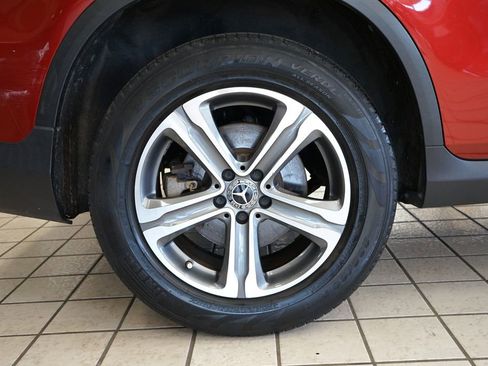 Used 2017 Mercedes-Benz GLC 300 4MATIC image 50