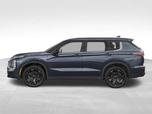 New 2026 Mitsubishi Outlander LE FWD image 35