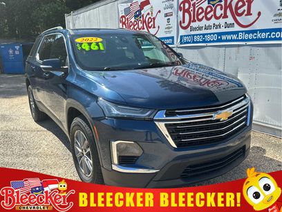 Used 2022 Chevrolet Traverse LT