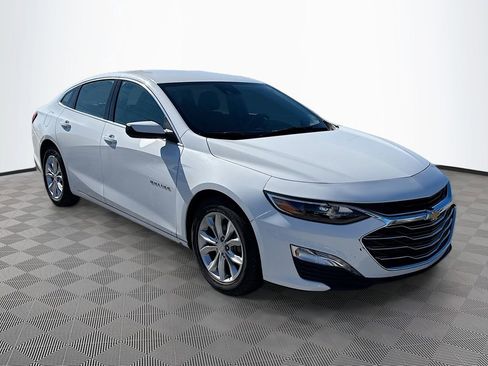 Used 2024 Chevrolet Malibu LT image 3
