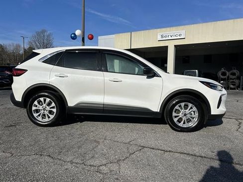 Used 2023 Ford Escape Active w/ Tech Pack #1 image 4